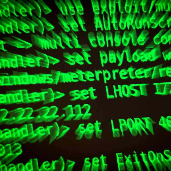 ARCHIV - 12.09.2019, Niedersachsen, Hannover: ILLUSTRATION - Buchstaben und Zahlen leuchten auf einem Bildschirm, auf dem ein Hacker-Programm geöffnet ist. Krisenstäbe und Behördenleiter in Bund und Ländern üben seit Mittwochmorgen, was bei einem massiven Cyberangriff auf Regierung und Verwaltung zu tun wäre. Der Startknopf für die zweitägige heiße Phase der Übung «Lükex 23» wurde am Mittwoch um 9.00 Uhr beim Bundesamt für Bevölkerungsschutz und Katastrophenhilfe (BBK) gedrückt, wie eine Sprecherin bestätigte. (zu dpa «Bundesweite Krisenübung hat begonnen: Was tun, wenn der Hacker kommt?») Foto: Sina Schuldt/dpa +++ dpa-Bildfunk +++