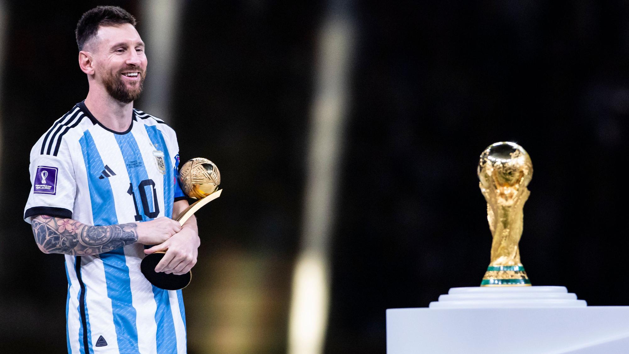 Die Fußball-WM 2022 in Katar gewann Argentinien um Superstar Lionel Messi. Die FIFA gab am Mittwoch (4. Oktober) die Vergabe für die WM 2030 bekannt.
