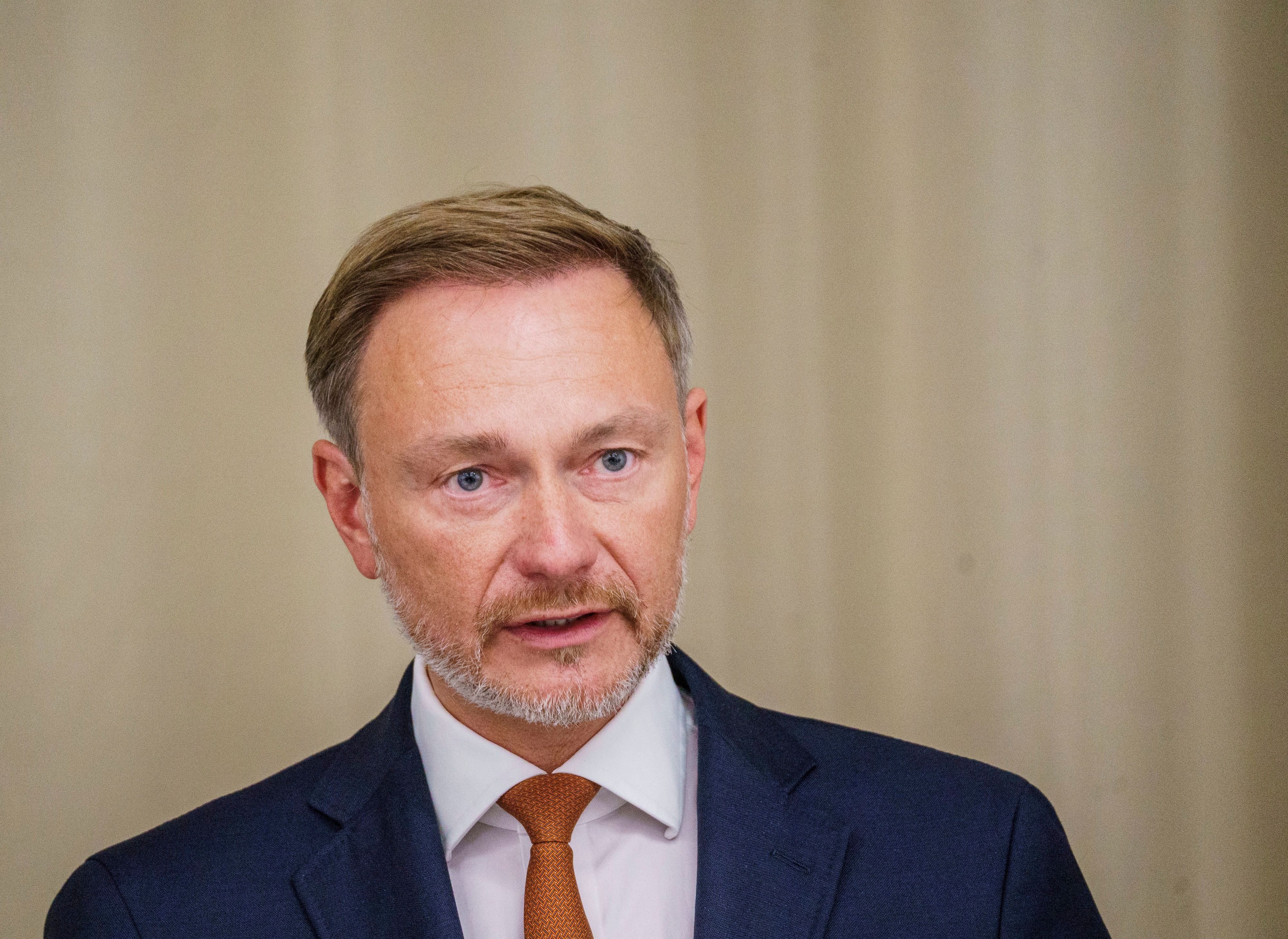 Christian Lindner (FDP), Bundesfinanzminister, spricht bei einer Pressekonferenz.