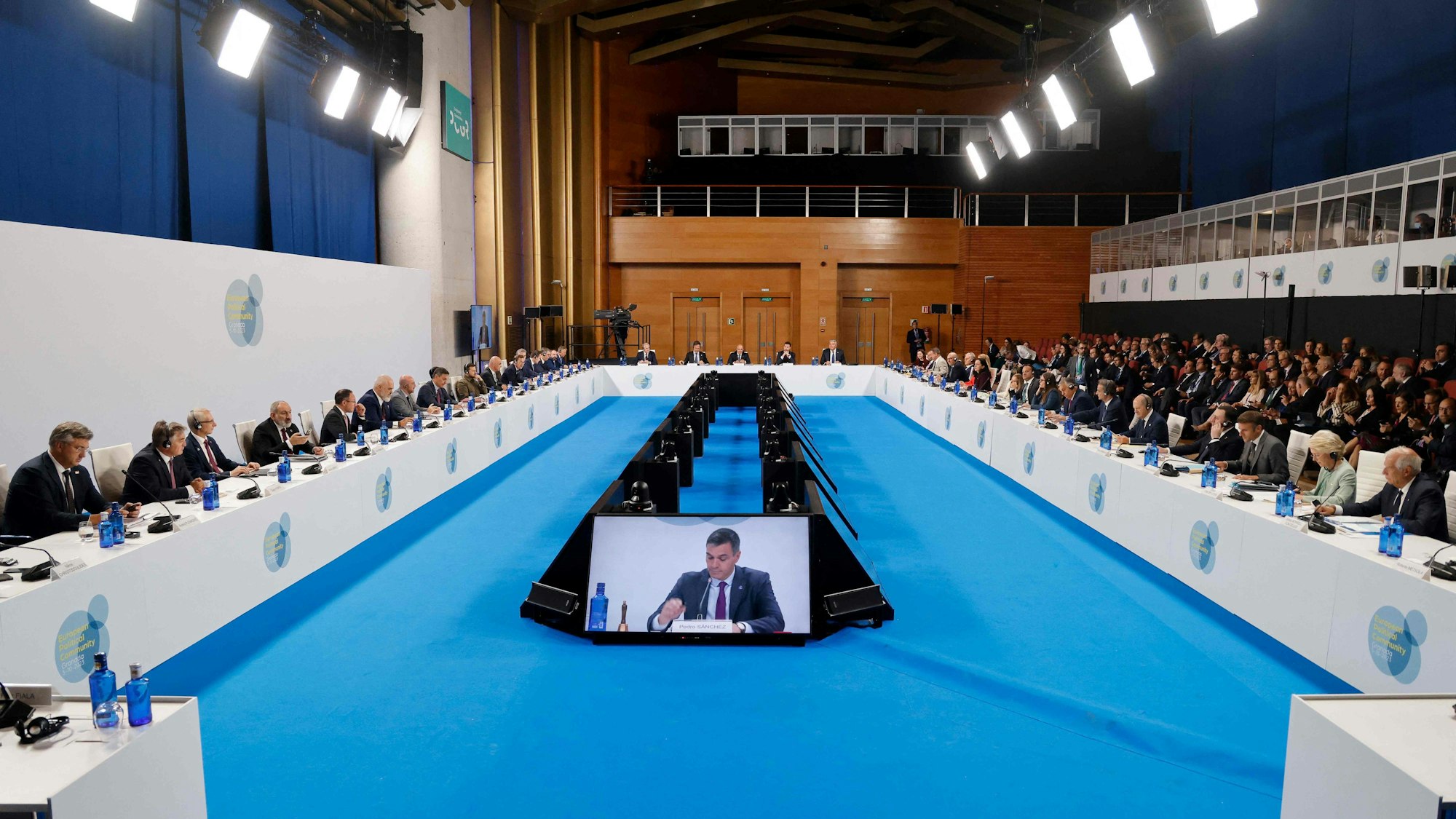 Blick in den Plenarsaal in Granada