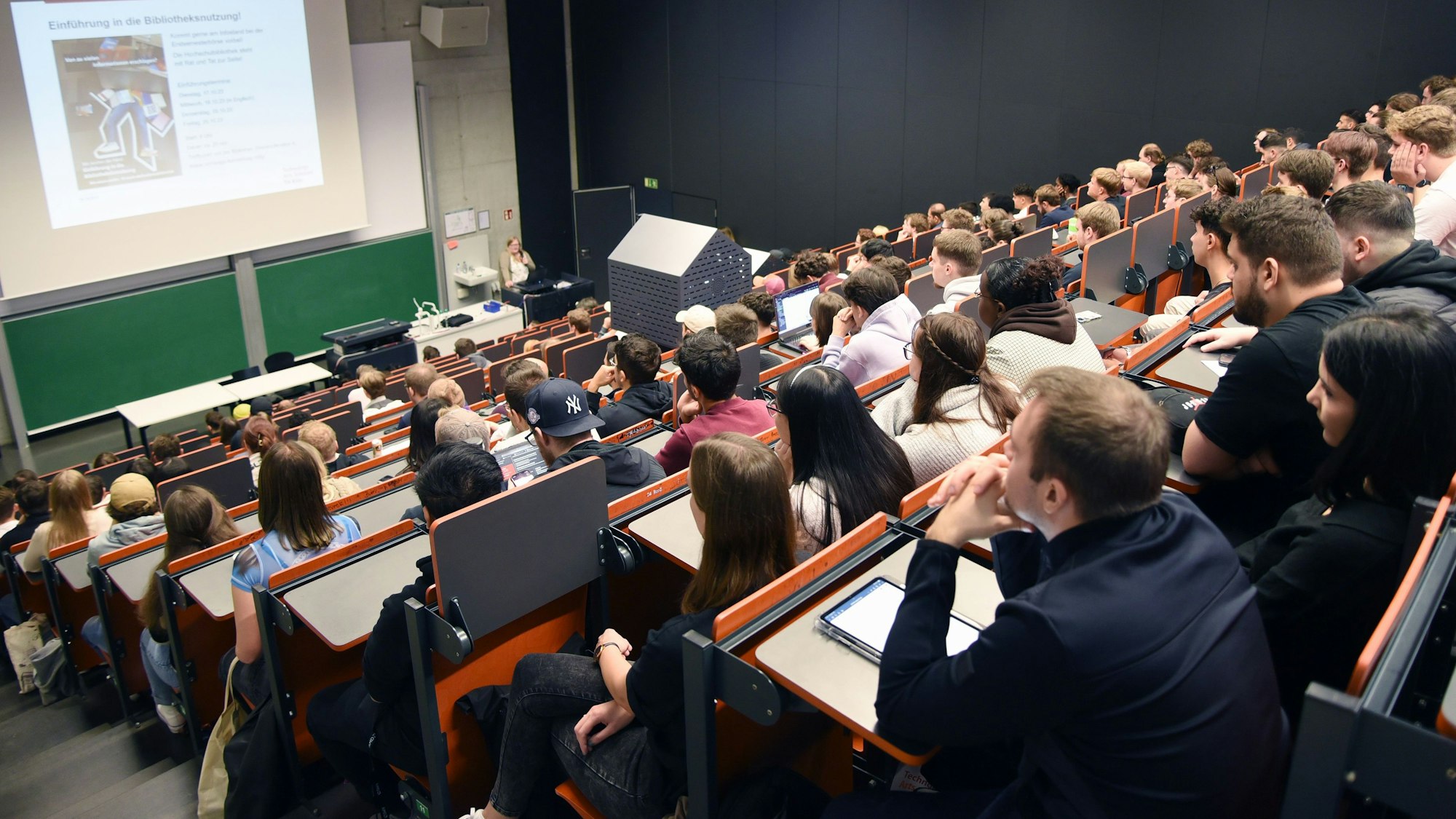 Begrüßung der Erstsemester 2023 am Campus Gummersbach der TH Köln.