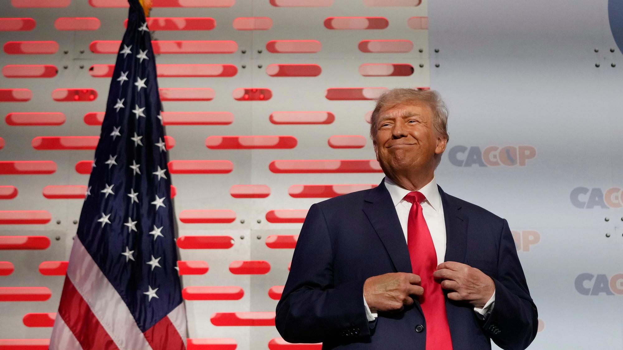 Der frühere US-Präsident Donald Trump bringt sich bei der Wahl für den Vorsitz des Repräsentantenhauses ins Spiel.