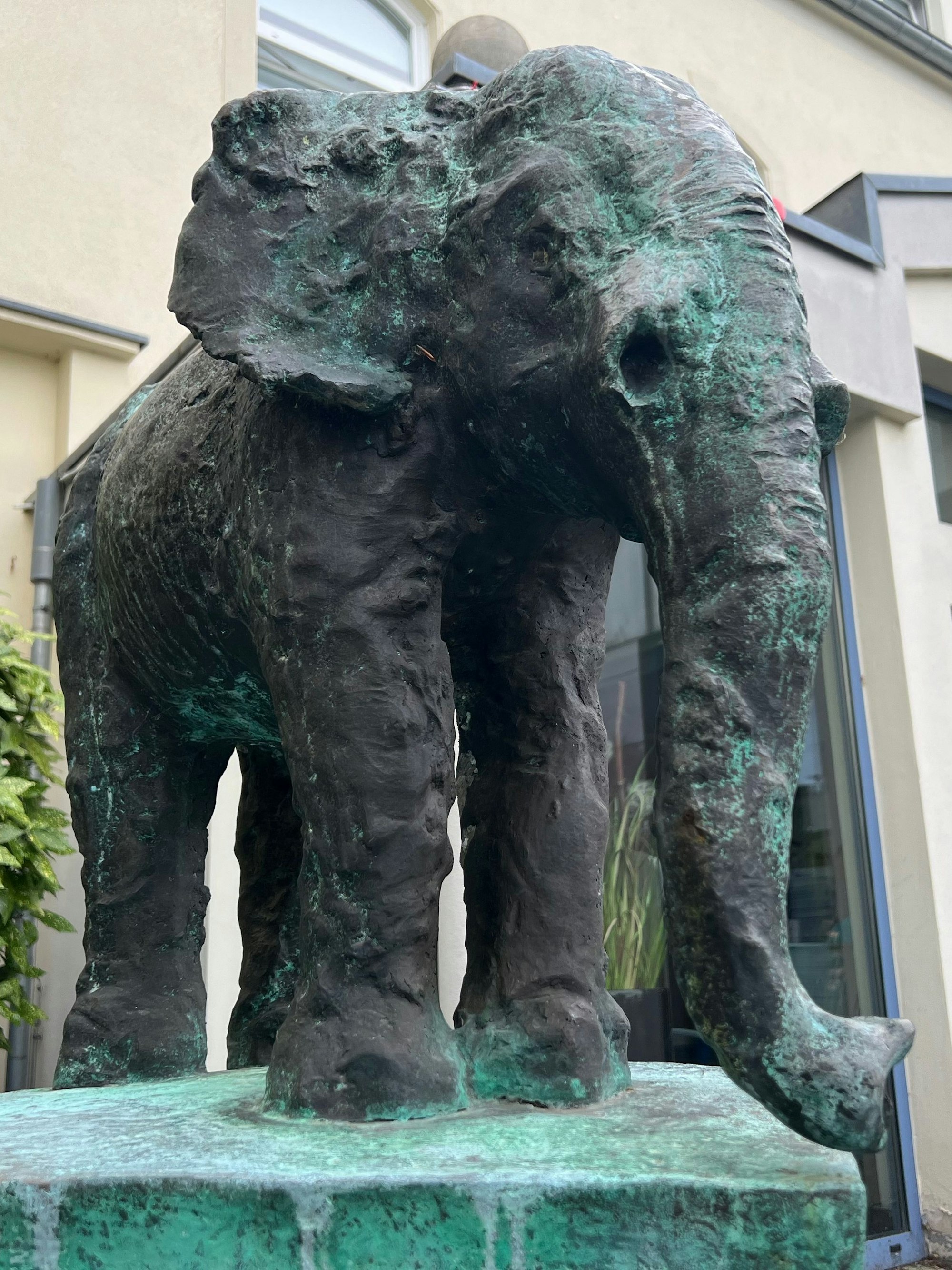 Das Bild zeigt die Figur eines Elefanten.