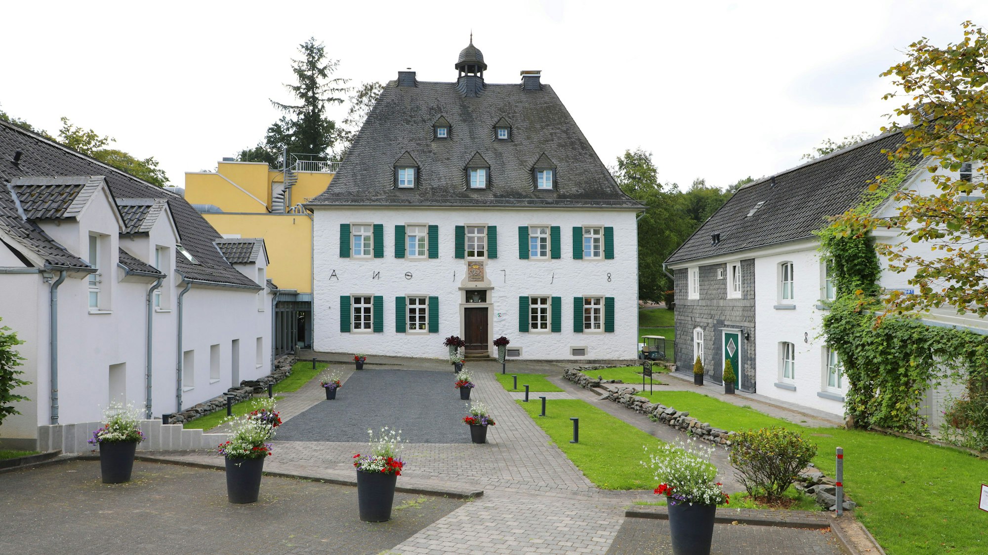 Haus Landscheid, Vorderansicht