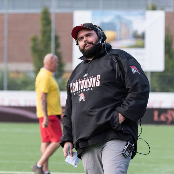American Football, Saison 2023, European League of Football ELF, Hamburg Sea Devils - Cologne Centurions, Stadion Hoheluft Hamburg, 30.07.2023, 9. Gameweek /// Christos Lambropoulos Cologne Centurions, Head Coach / Offensive Coordinator Hamburg Stadion Hoheluft, Lokstedter Ste Hamburg Deutschland *** American Football, 2023 Season, European League of Football ELF , Hamburg Sea Devils Cologne Centurions, Stadion Hoheluft Hamburg , 30 07 2023, 9 Gameweek Christos Lambropoulos Cologne Centurions, Head Coach Offensive Coordinator Hamburg Stadion Hoheluft, Lokstedter Ste Hamburg Germany Copyright: x.IMAGO/Lobeca/RobertoxSeidel.x