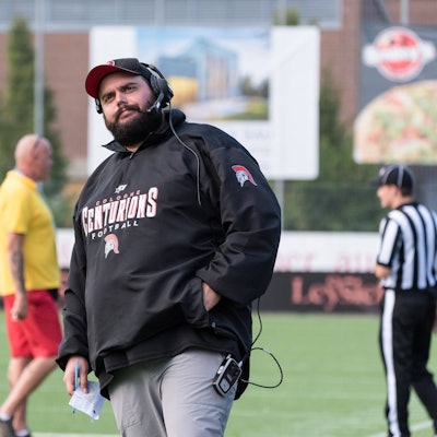 American Football, Saison 2023, European League of Football ELF, Hamburg Sea Devils - Cologne Centurions, Stadion Hoheluft Hamburg, 30.07.2023, 9. Gameweek /// Christos Lambropoulos Cologne Centurions, Head Coach / Offensive Coordinator Hamburg Stadion Hoheluft, Lokstedter Ste Hamburg Deutschland *** American Football, 2023 Season, European League of Football ELF , Hamburg Sea Devils Cologne Centurions, Stadion Hoheluft Hamburg , 30 07 2023, 9 Gameweek Christos Lambropoulos Cologne Centurions, Head Coach Offensive Coordinator Hamburg Stadion Hoheluft, Lokstedter Ste Hamburg Germany Copyright: x.IMAGO/Lobeca/RobertoxSeidel.x