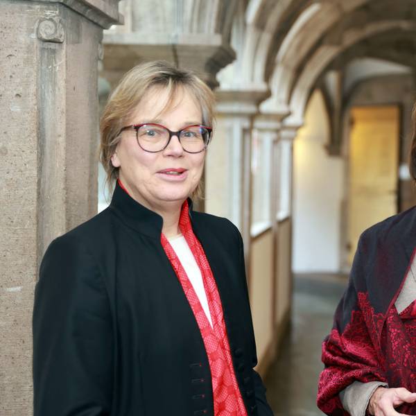 Eva Maria Welskop-Deffaa mit Kölns Oberbürgermeisterin Henriette Reker.