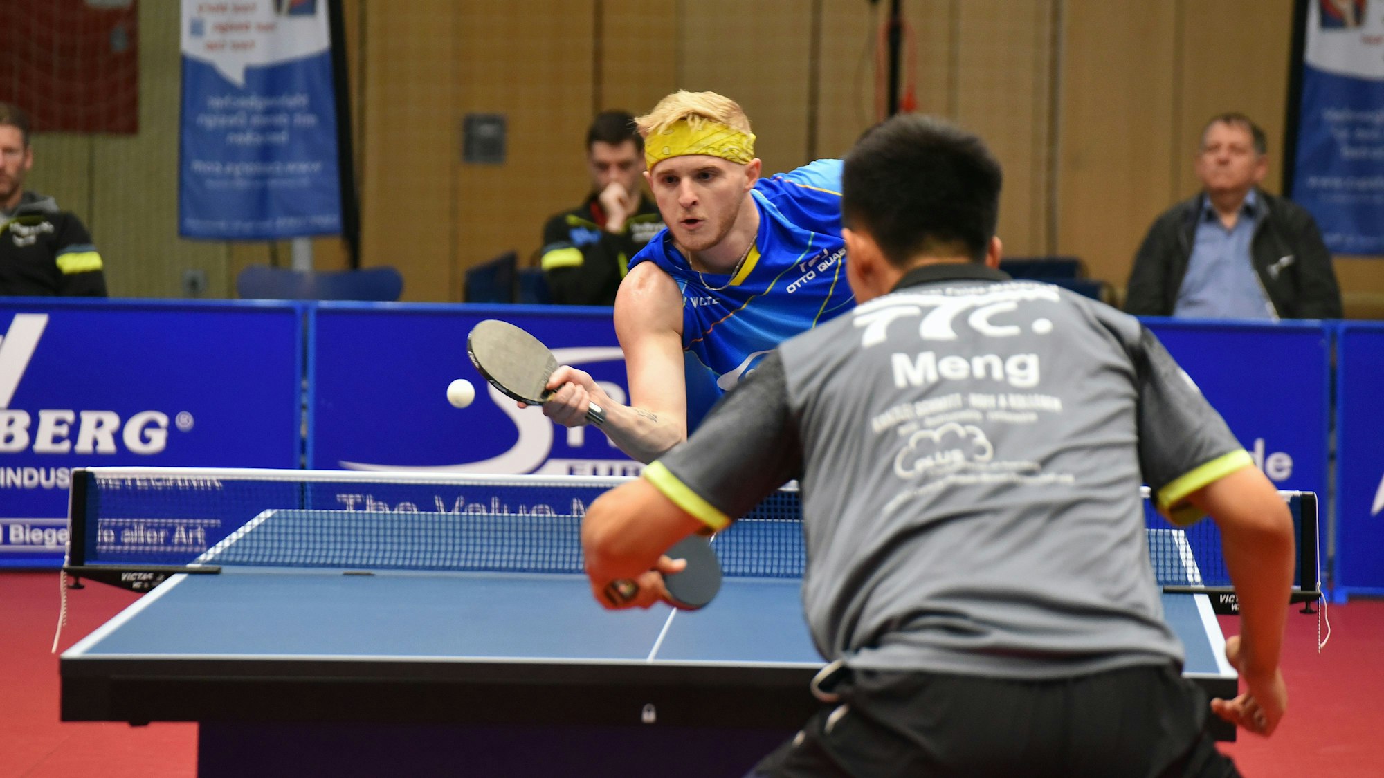 ds Tisttennis Bundesliga Schwalbe Bergneustadt Vs Fulda in der Burstenhalle