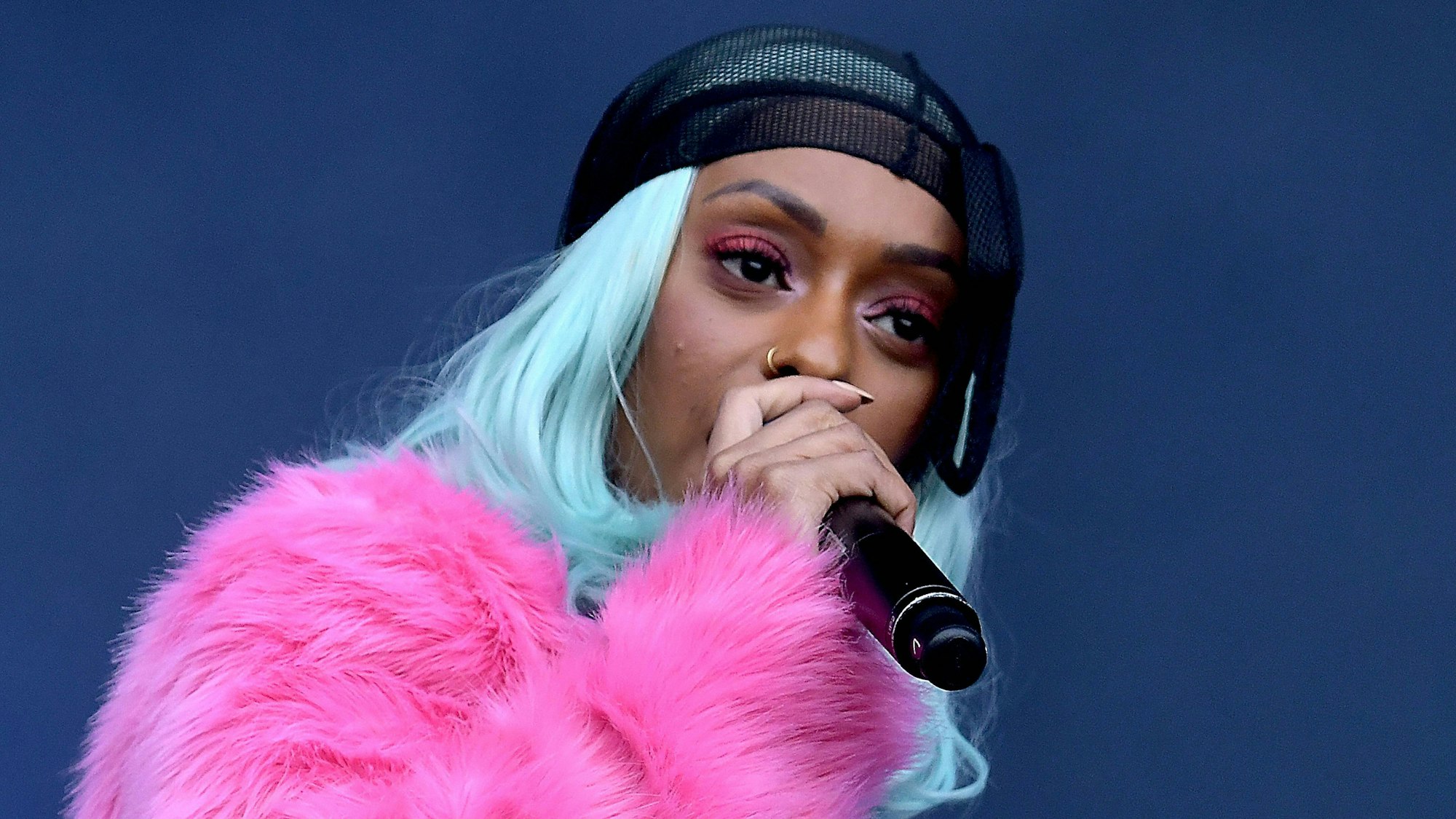 Die Rapperin Nura Habib Omer wird nicht wie geplant bei „Late Night Berlin“ am Dienstagabend zu Gast sein. Zuvor hatte ein „Free Palestine“-Post der Musikerin bei Instagram für Irritationen gesorgt. (Archivbild)