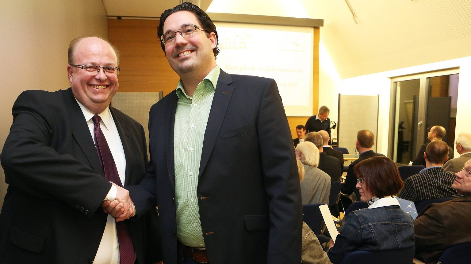 Nach acht Jahren übergab Paul Nelles (✝) den Gewerbeverein an Oliver Wolf.