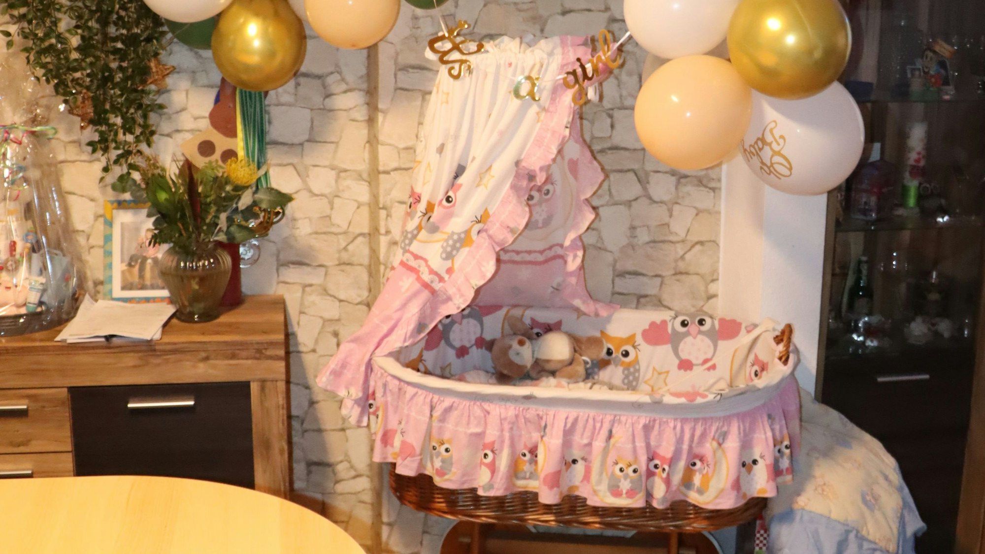 Das Foto zeigt die Babywiege der Familie Pohl aus Brühl.