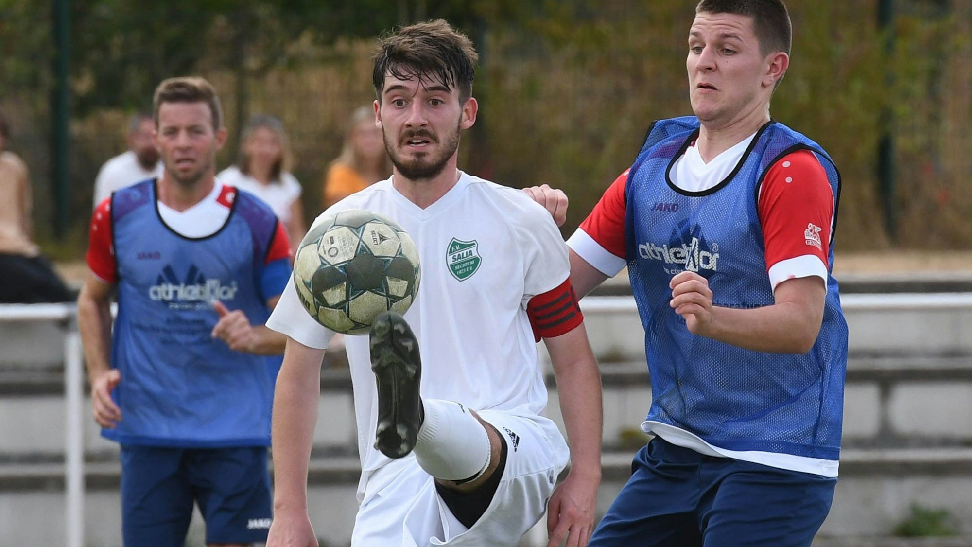 Julian Altnorthoff und Sechtem (l.) blieben wie Jan Cronenberg und Rheinbach nur zweiter Sieger.