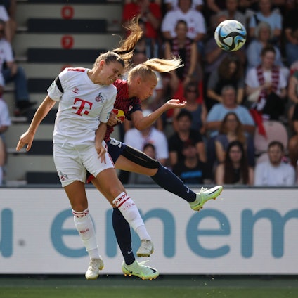 Martyna Wiankowska Köln, Frederike Kempe Leipzig, 1. FC Köln - RB Leipzig, Google Pixel Frauen Bundesliga, 1. Spieltag, Köln, Deutschland, 17.09.2023. *** Martyna Wiankowska Cologne , Frederike Kempe Leipzig , 1 FC Cologne RB Leipzig, Google Pixel Frauen Bundesliga, 1 Spieltag, Cologne, Germany, 17 09 2023
