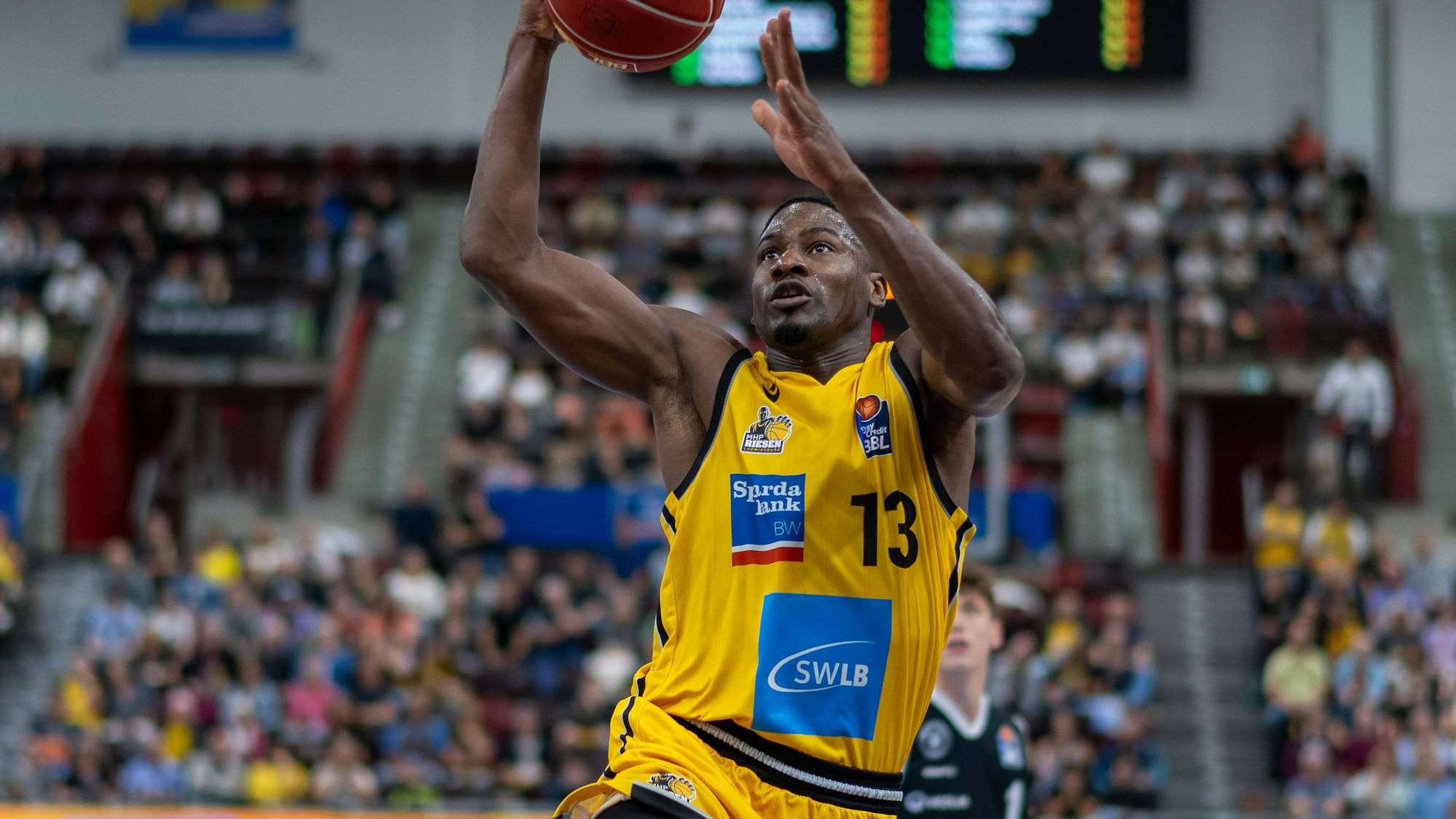 Der Ex-Bonner Yorman Polas Bartolo ist heiß darauf, die Baskets aus dem Pokal zu werfen.