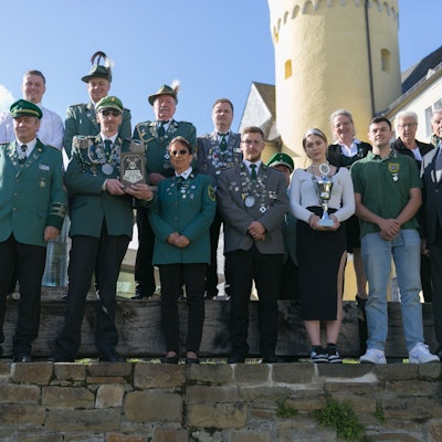 Kreispokalübergabe des oberbergischen Schützenbundes auf Schloss Homburg.