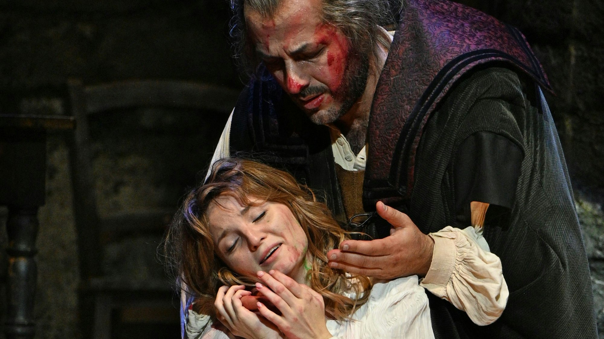 Anastasiya Taratorkinal als Gilda, Giorgos Kanaris als Rigoletto.