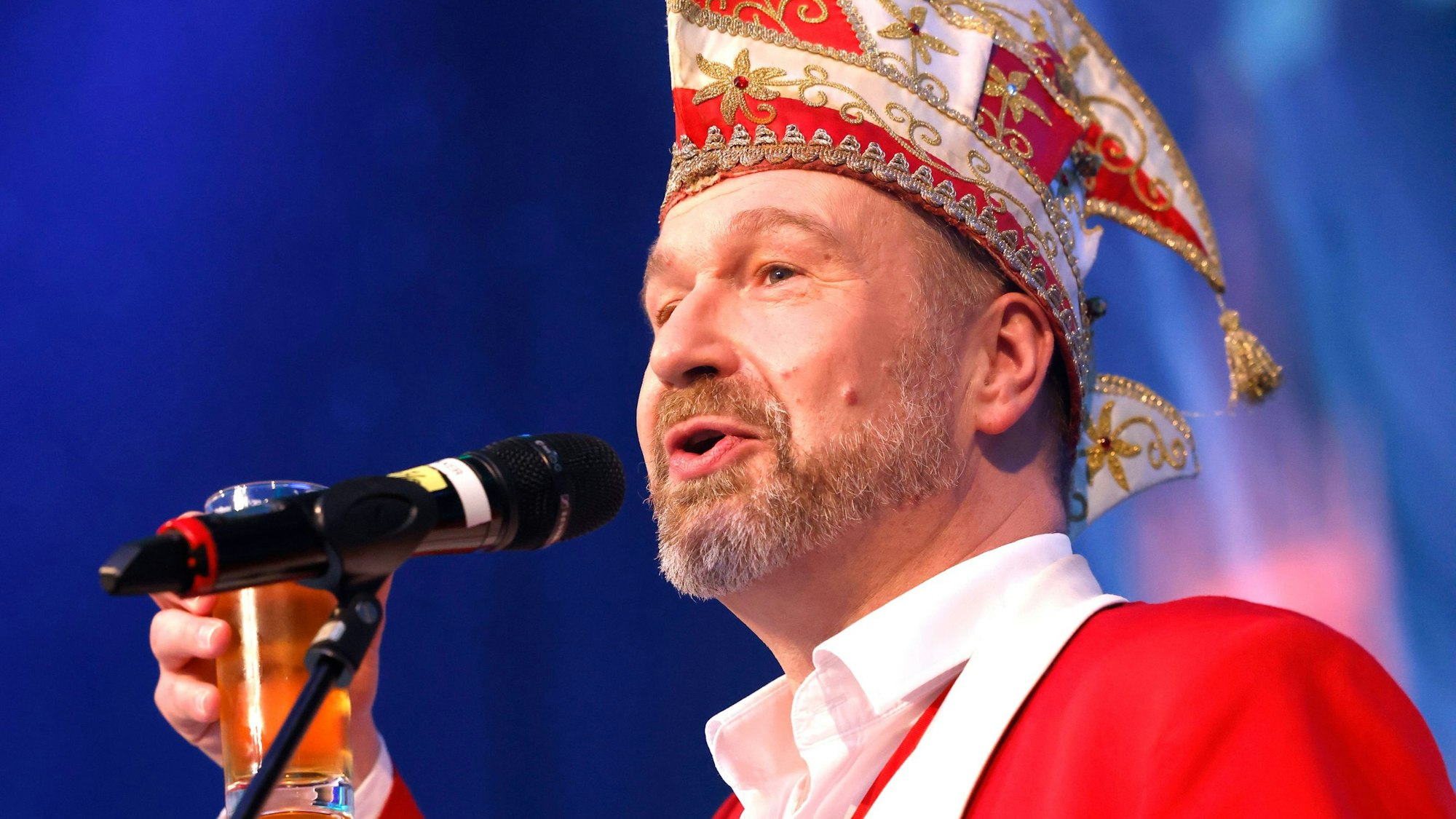 Sitzungspräsident Volker Weininger.