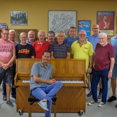 Das Oberwiehler Sängerquartett mit dem Chorleiter Ralf Zimmermann (sitzend vorne).