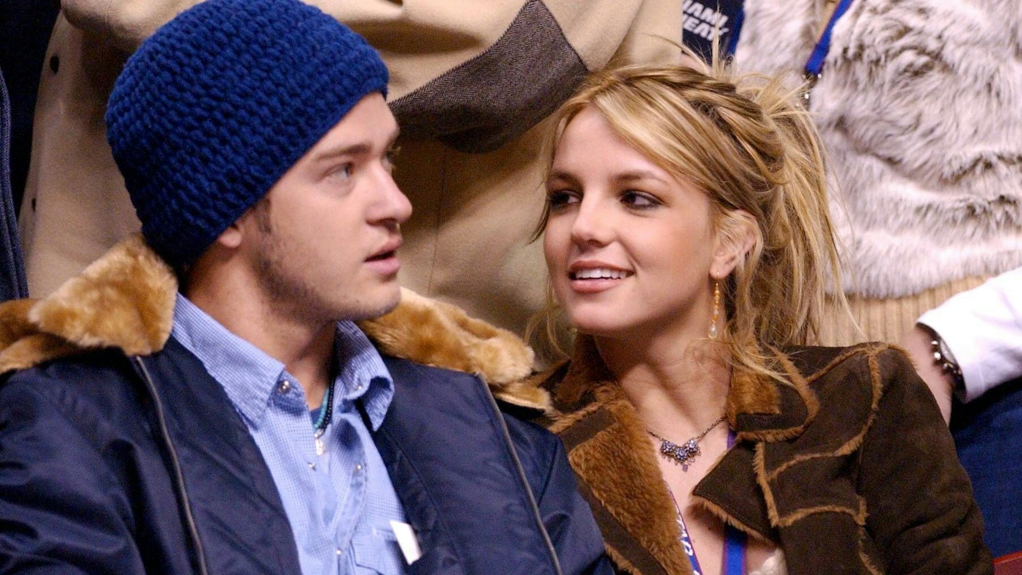Britney Spears und Justin Timberlake waren in den 2000ern eins der berühmtesten Promi-Pärchen. Hier sind sie bei einem NBA-Spiel im Februar 2022 in Philadelphia.