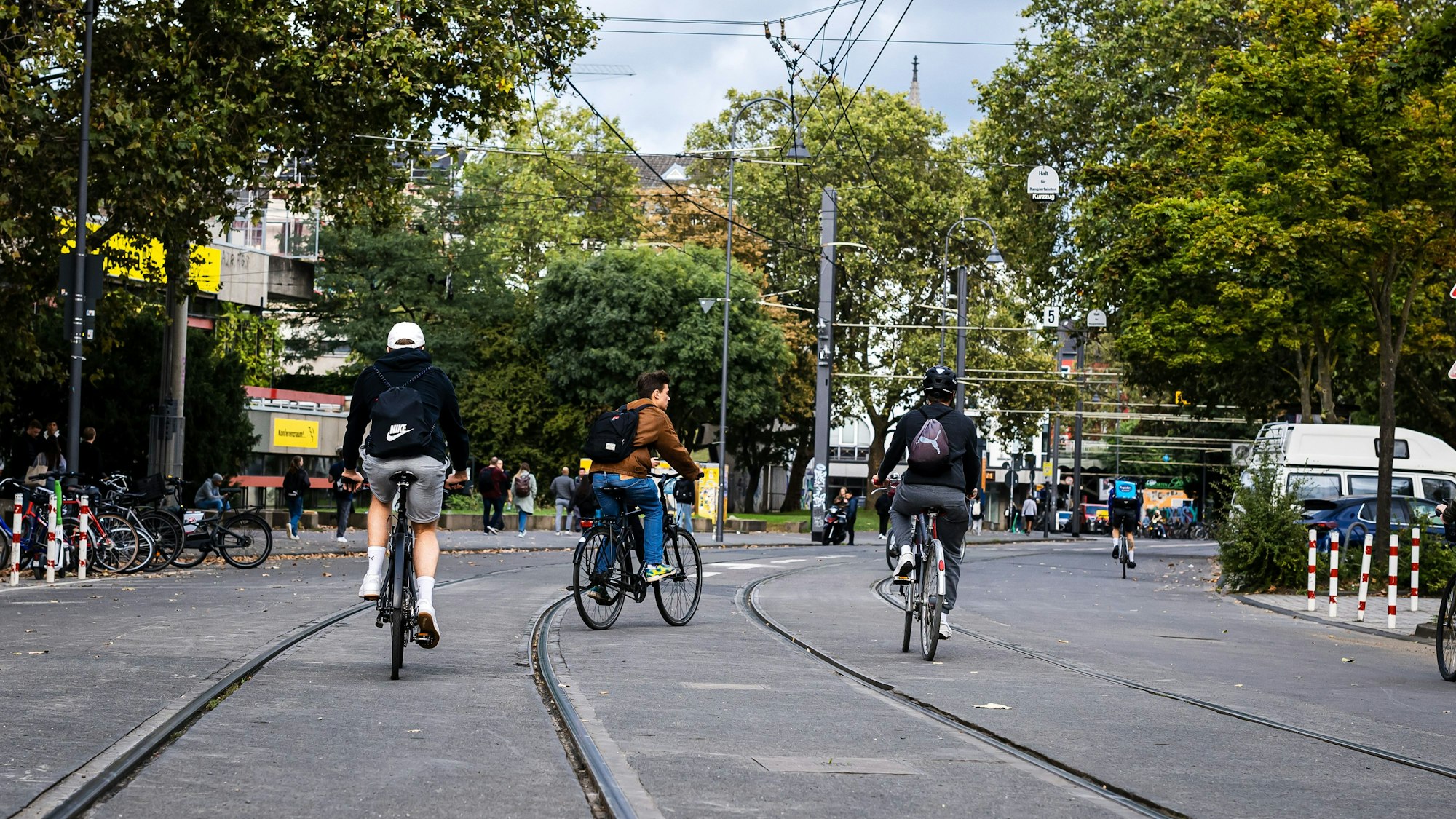 Besonders gefährlich sind die KVB-Schienen für Radfahrer auf der Zülpicher Straße.