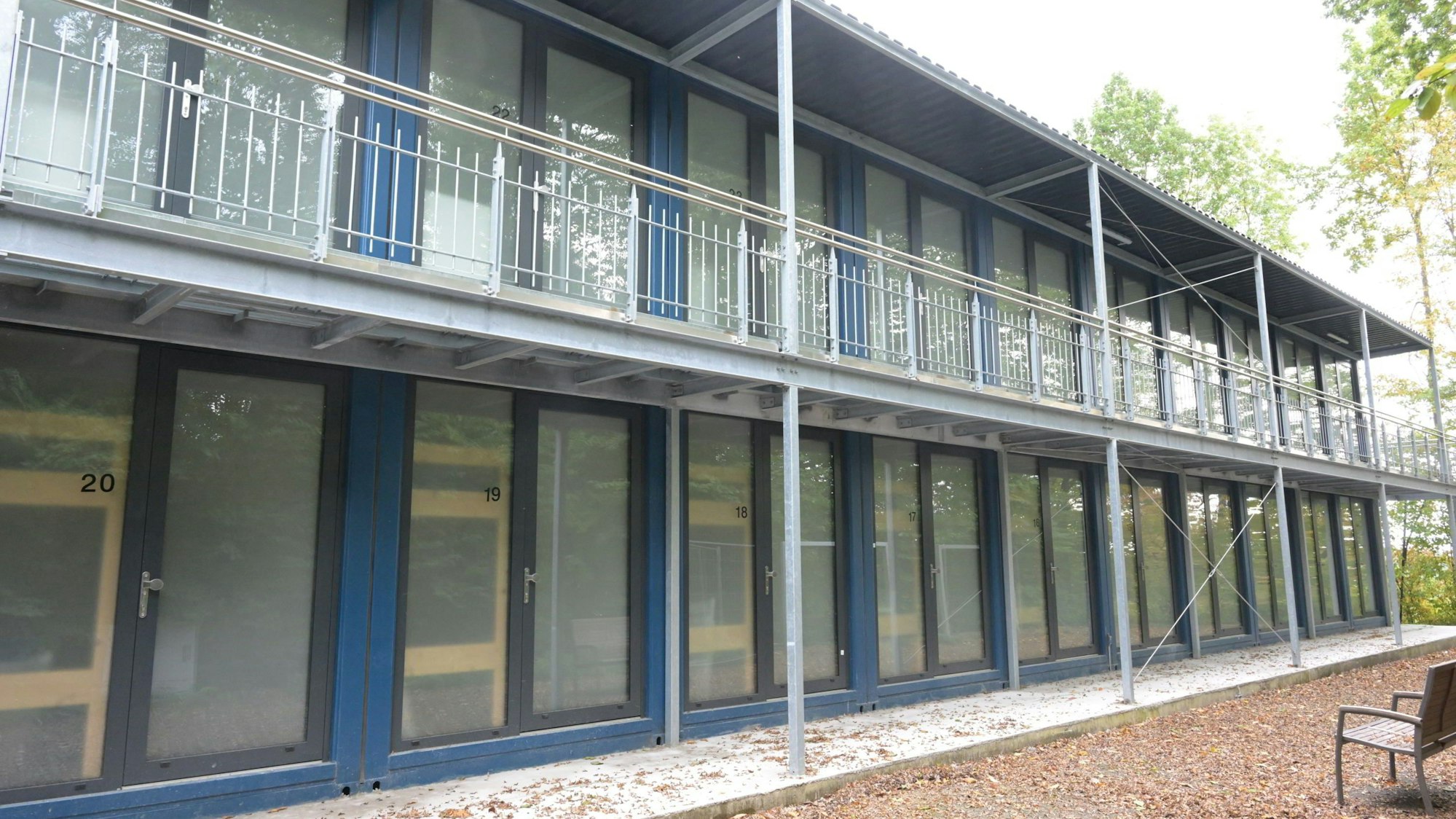 Flüchtlingsunterkunft aus ehemaligen Überseecontainern.