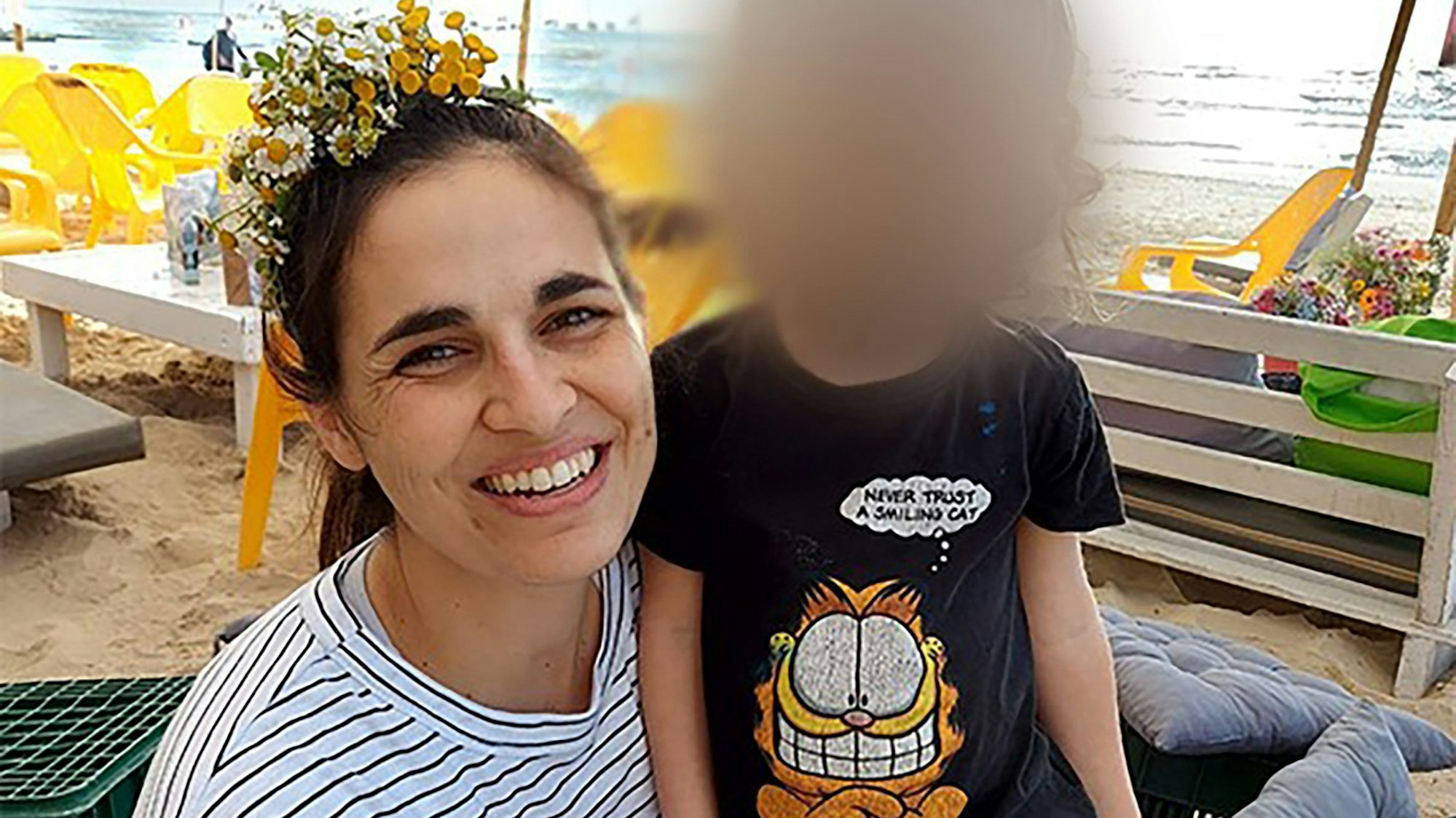 Das undatierte Foto zeigt die Deutsch-Israelin Yarden Romann mit ihrer Tochter Gefen.