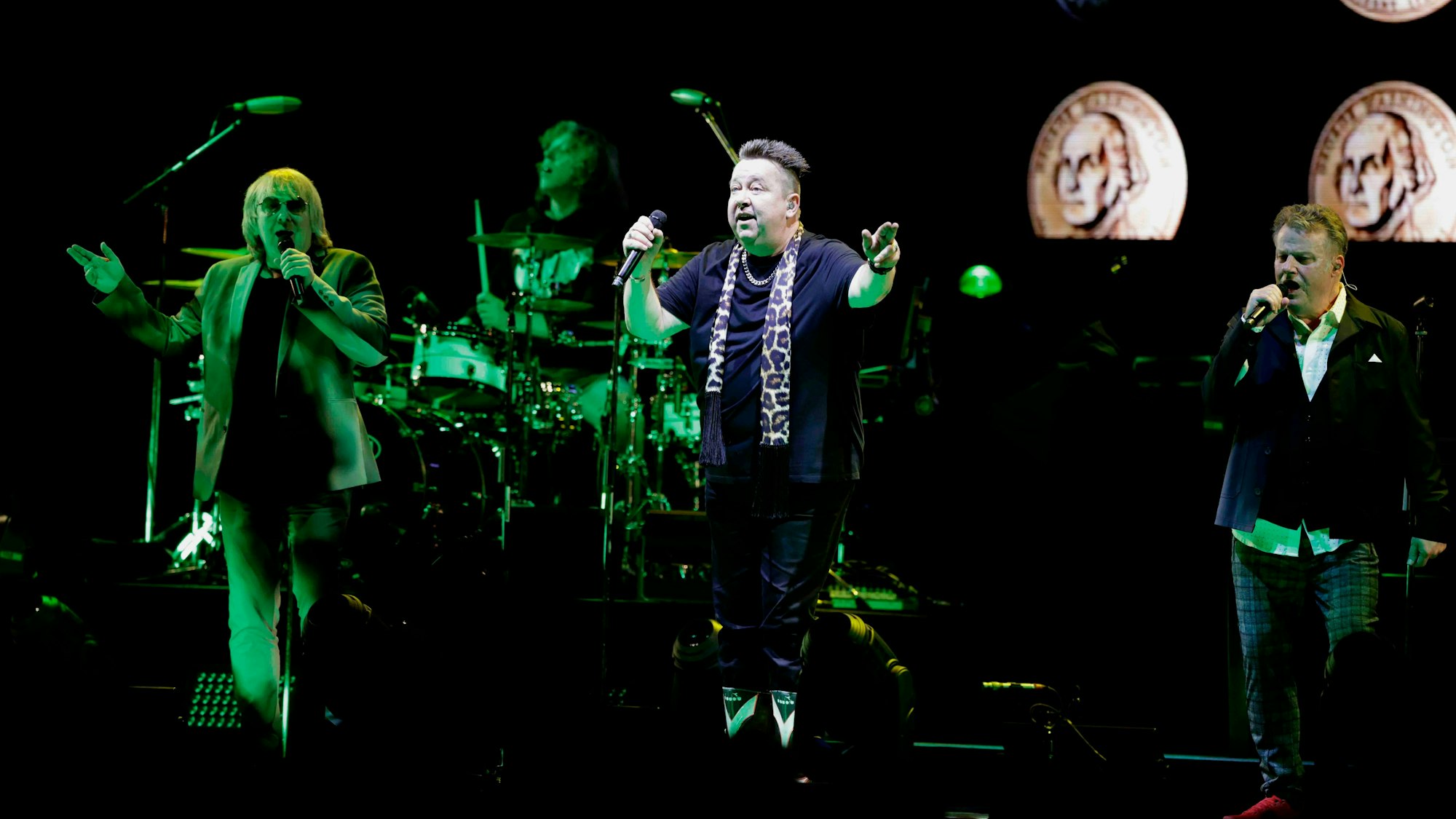 Die Prinzen auf der Bühne der Kölner Lanxess-Arena.