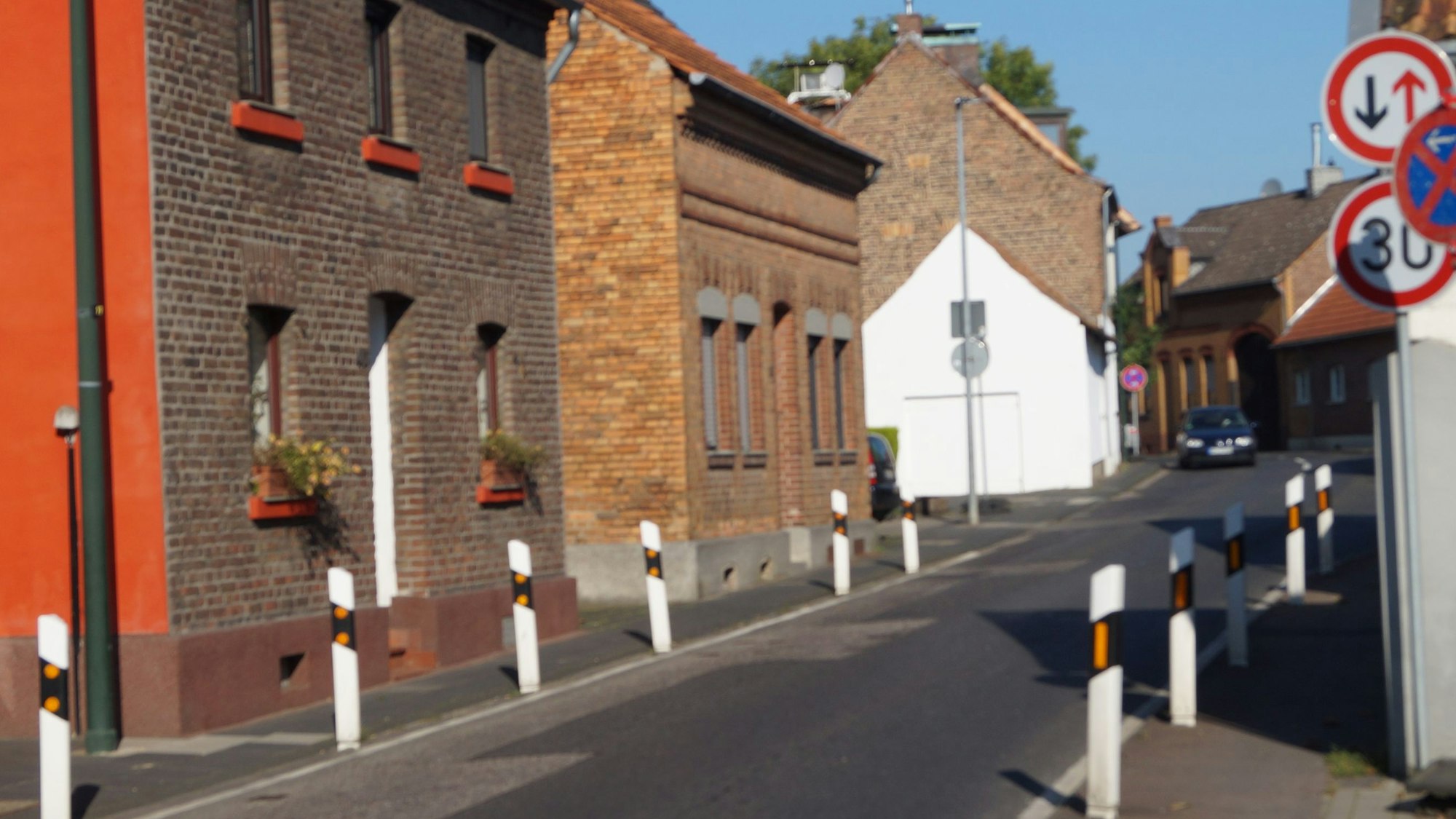 Das Bild zeigt einen Engpass auf der Heerstraße.