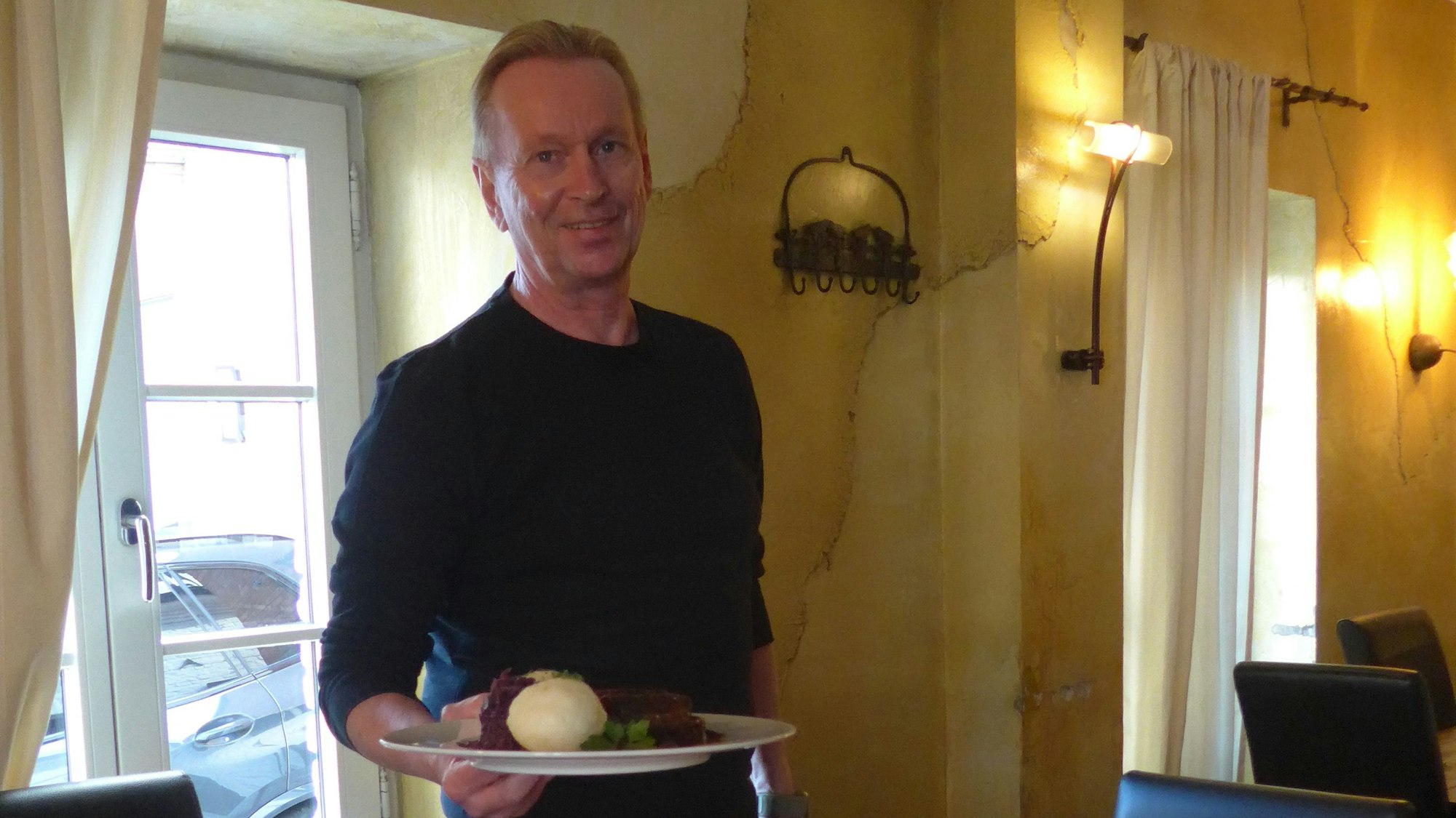 Michael Kuhn ist seit 2001 Gastgeber im Anno Pom in Köln-Junkersdorf