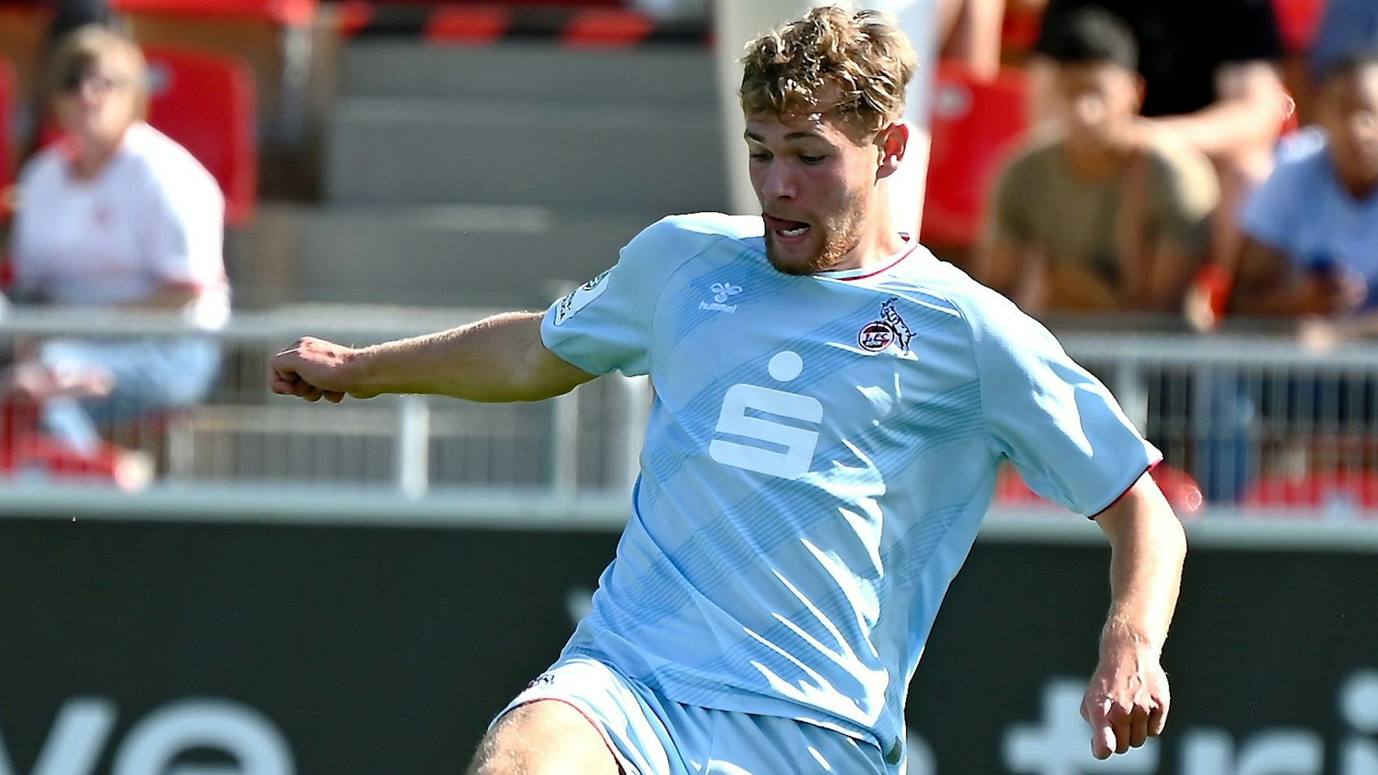 16.09.2023, Fussball-U19-Bayer 04 Leverkusen-1.FC köln
Luis Cortrijo Lange (Köln)
Foto: Uli Herhaus