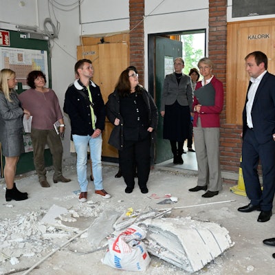 Schulministerin Dorothee Feller besucht Freiherr-vom-Stein-Schulzentrum