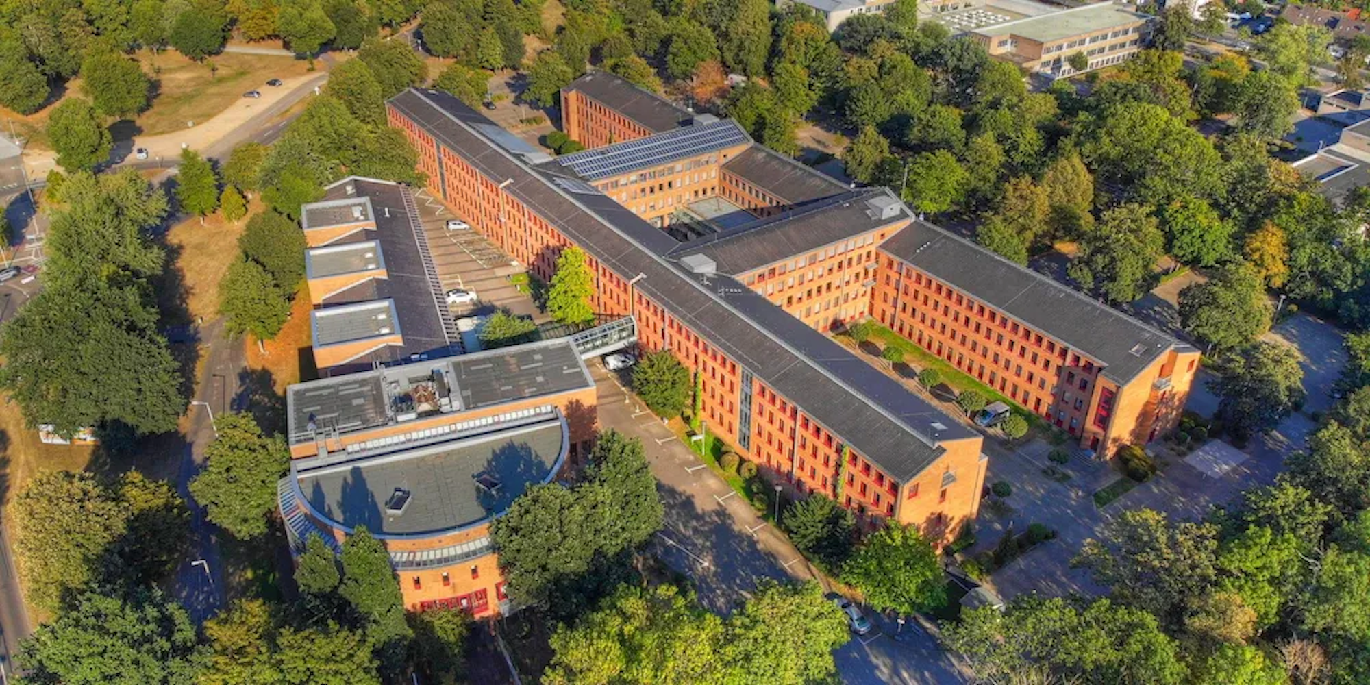 Das Kreishaus Bergheim aus der Vogelperspektive.