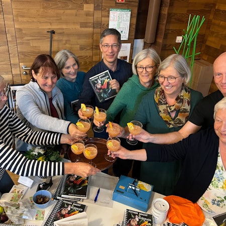 Das Bild zeigt das Kochteam.