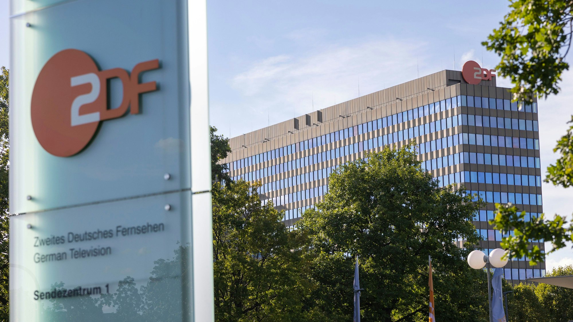 Das Gebäude des Zweiten Deutschen Fernsehens (ZDF) am Lerchenberg in Mainz.