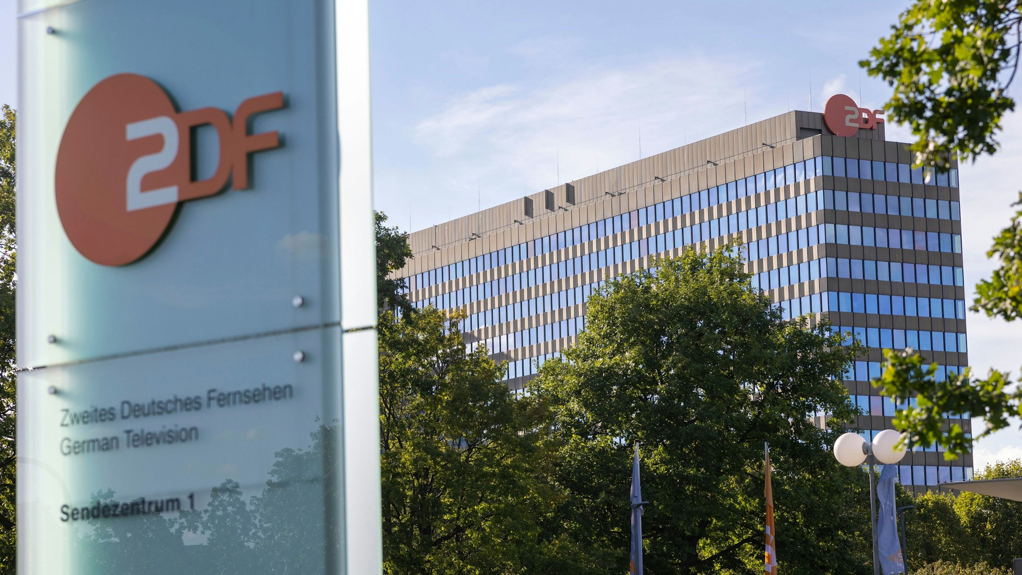 Das Gebäude des Zweiten Deutschen Fernsehens (ZDF) auf dem Lerchenberg in Mainz.