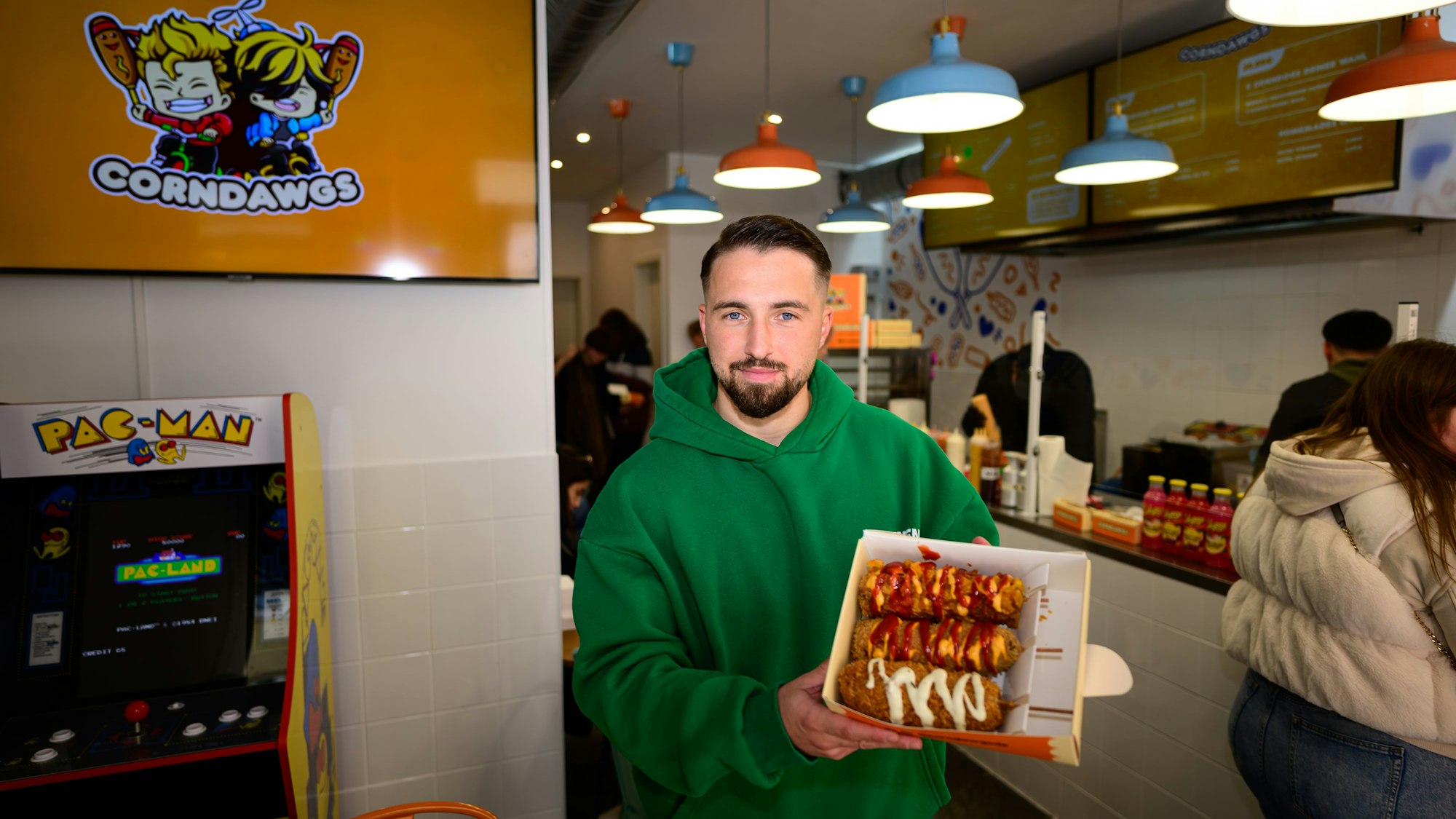 Atilla Kasikci will die koreanischen Corndogs in Köln und ganz Deutschland etablieren.