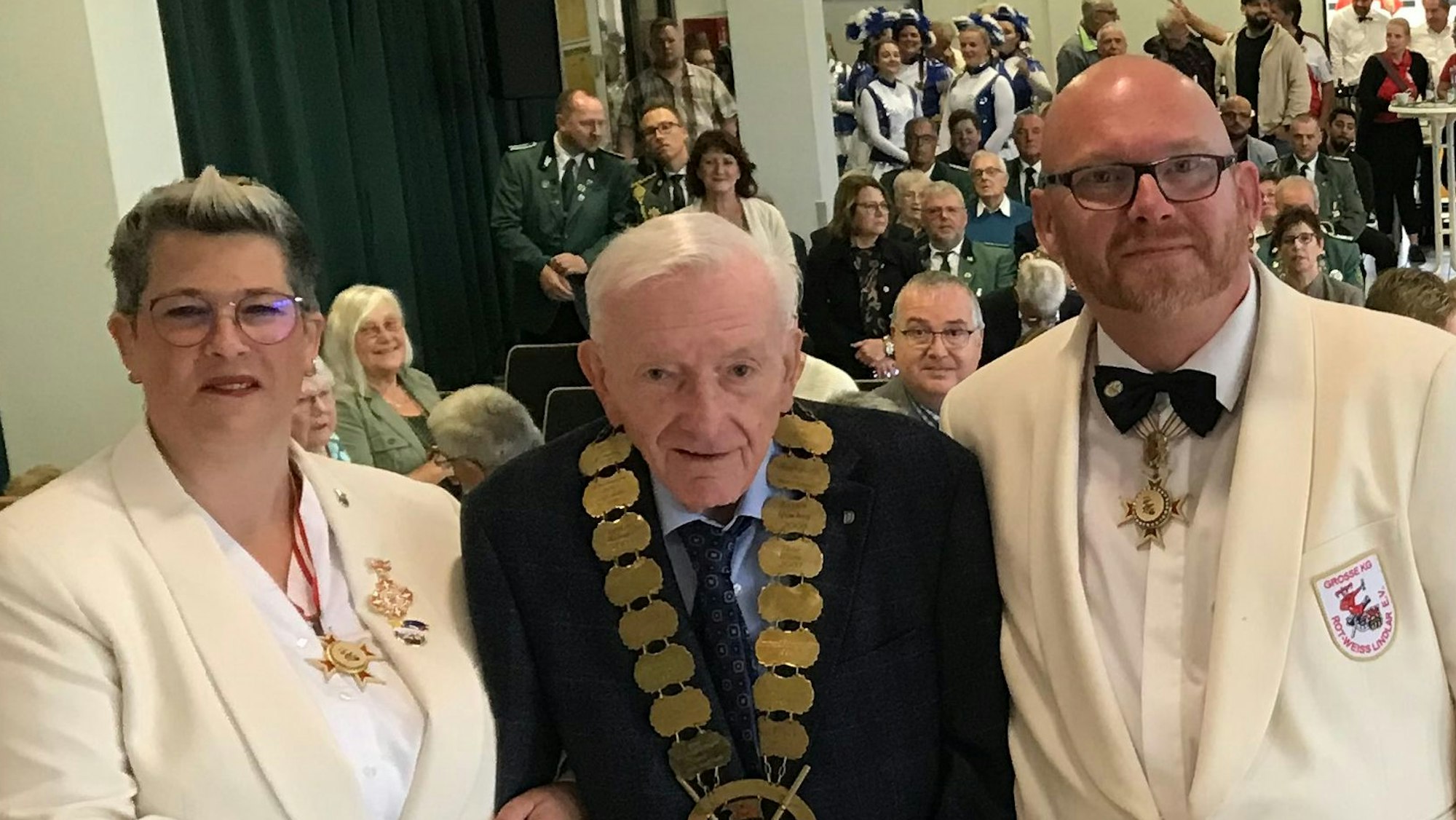 Bessemsbenger Orden wird verliehen.