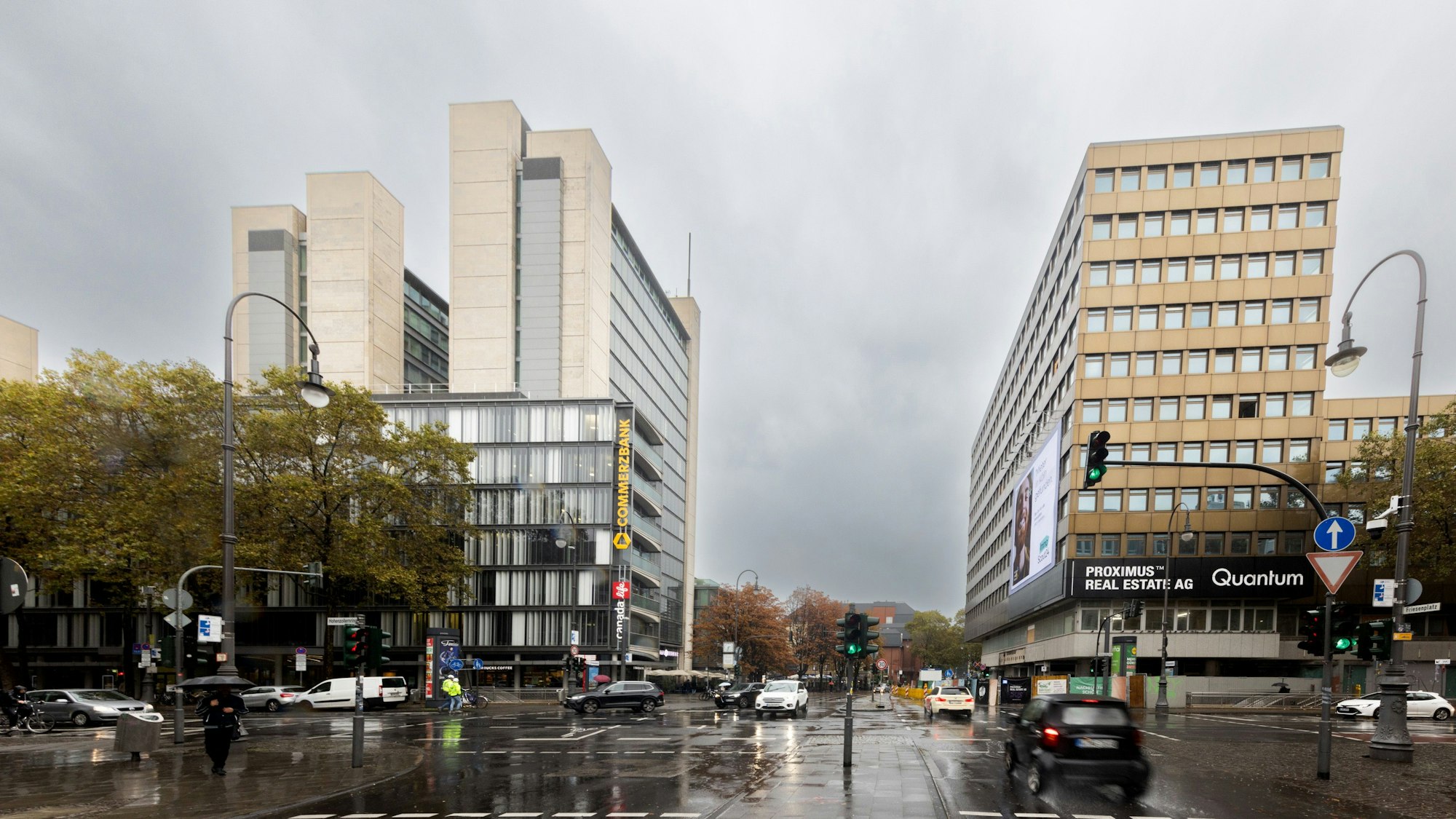 Links das Ring-Karree, rechts das künftige „Central Cross“ am Hohenzollernring 62.