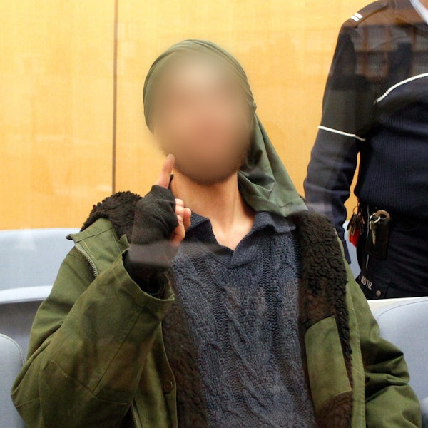 Der vorbestrafte Islamist Tarik S. bei seinem Prozess im April 2017 im Düsseldorfer Landesgericht.