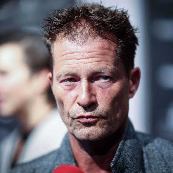 Schauspieler Til Schweiger, hier bei der Verleihung des Jupiter Award 2023, hat sich in einem Interview Stellung zu den Vorwürfen bezogen. (Archivbild)