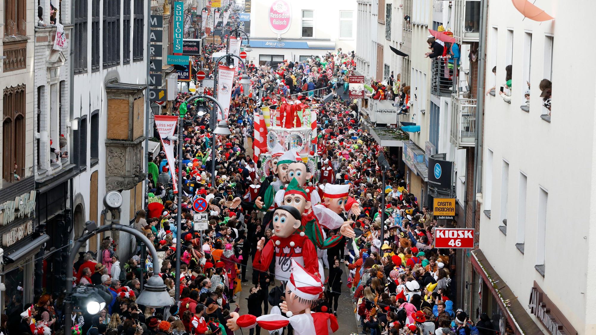 20.02.2023, Köln: Rosenmontag 2023