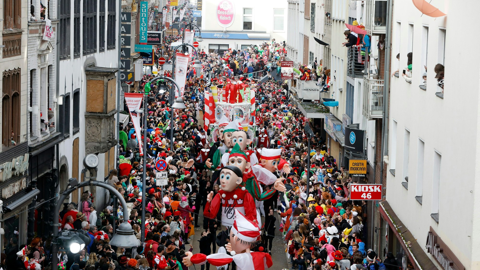 20.02.2023, Köln: Rosenmontag 2023