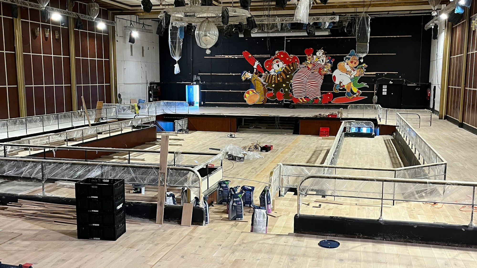 Der Boden liegt: Impressionen der Bauarbeiten.