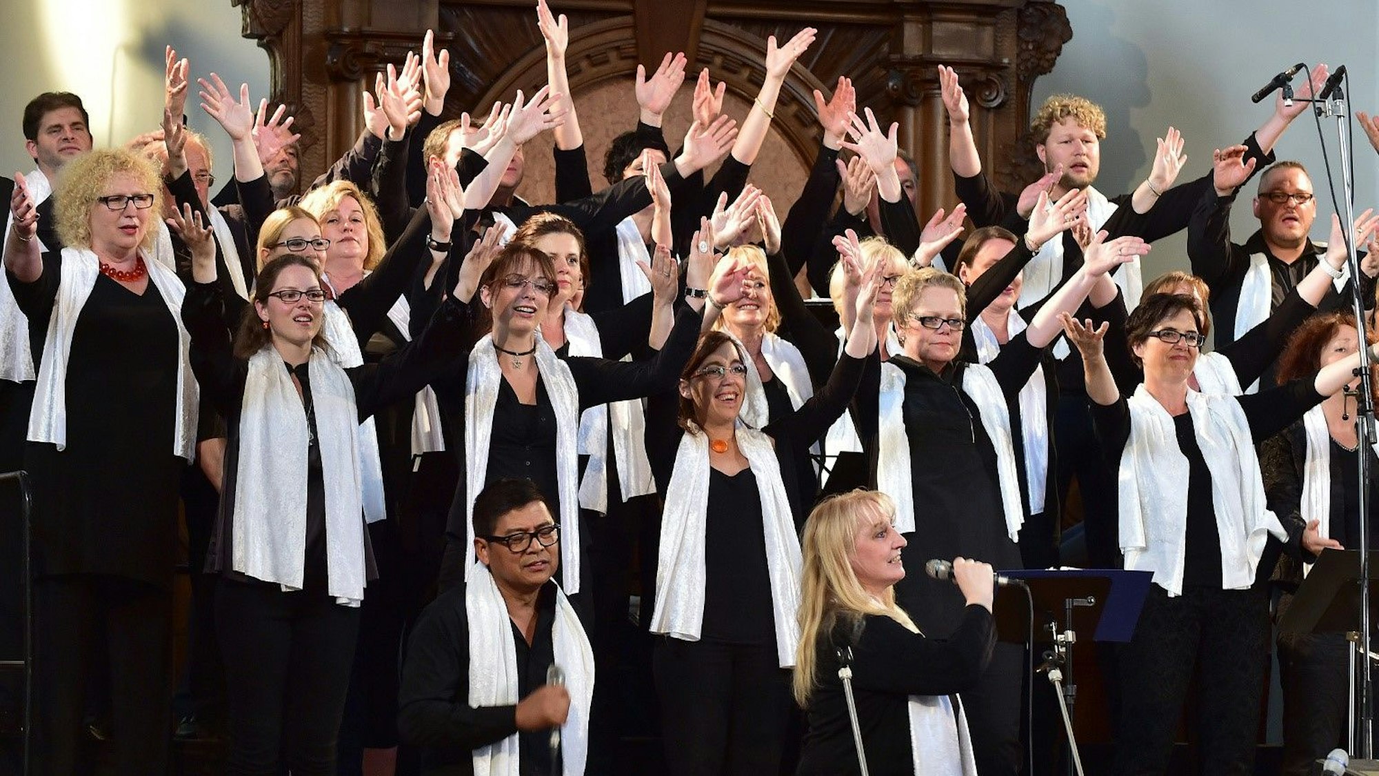 Ein Chor sind zusammen.