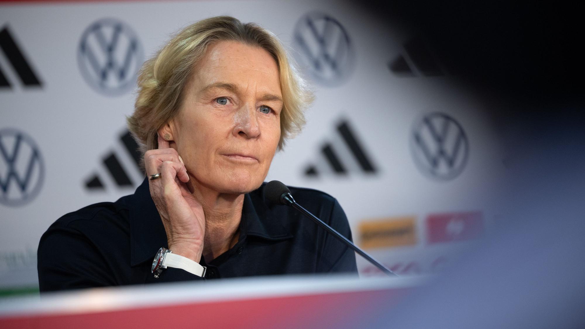 Bundesltrainerin Martina Voss-Tecklenburg befindet sich derzeit im Erholungsurlaub.