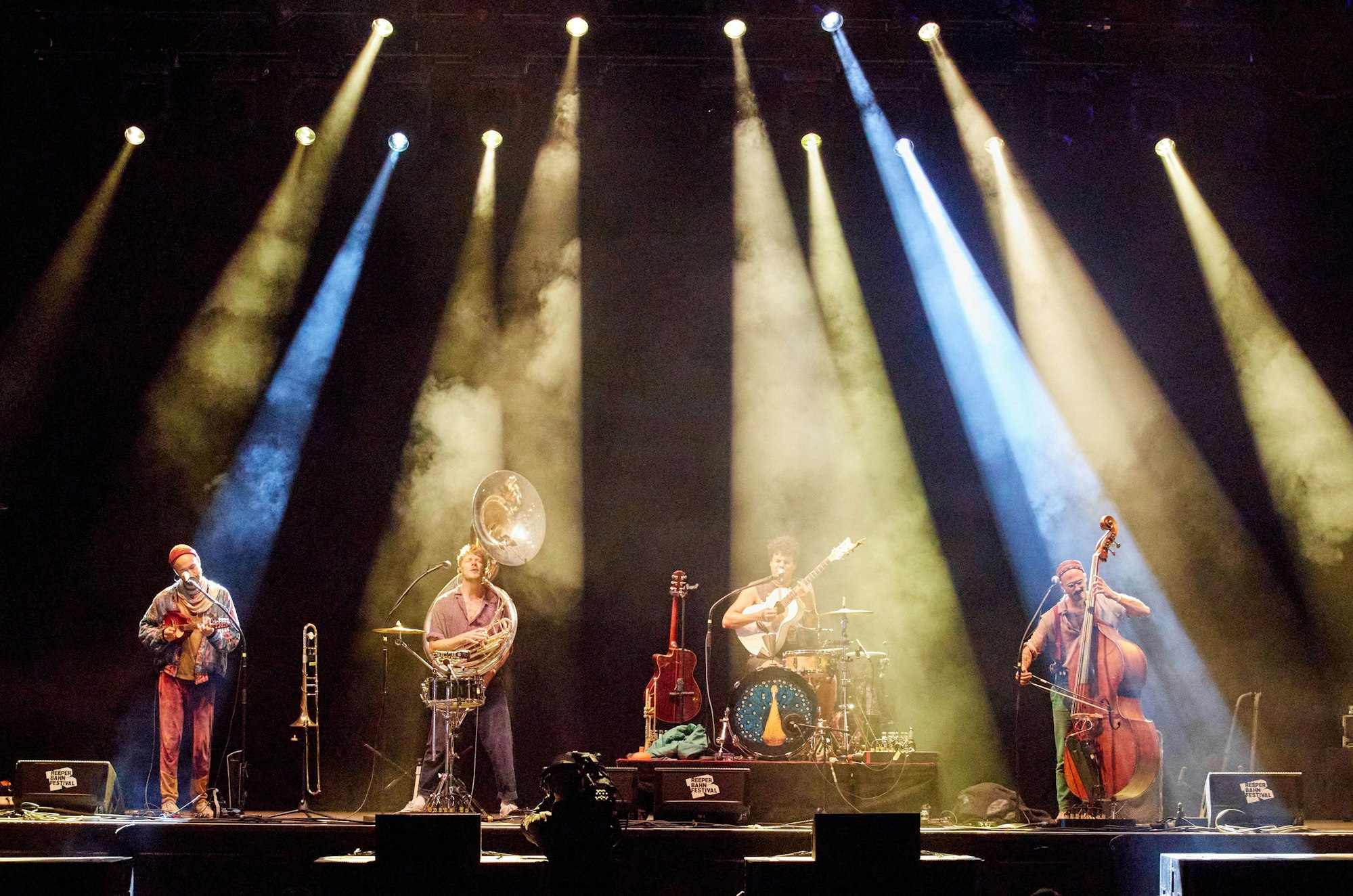 Seit Jahren im Rampenlicht: Die Band Bukahara bei einem der vielen Festival-Auftritte, hier beim Reeperbahn-Festival auf dem Heiligengeistfeld im Jahr 2020.