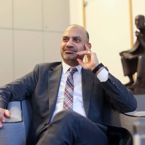 Joybrato Mukherjee, Rektor der Uni Köln, im Gespräch.