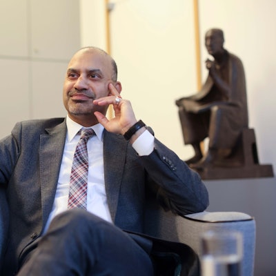 Joybrato Mukherjee, Rektor der Uni Köln, im Gespräch.