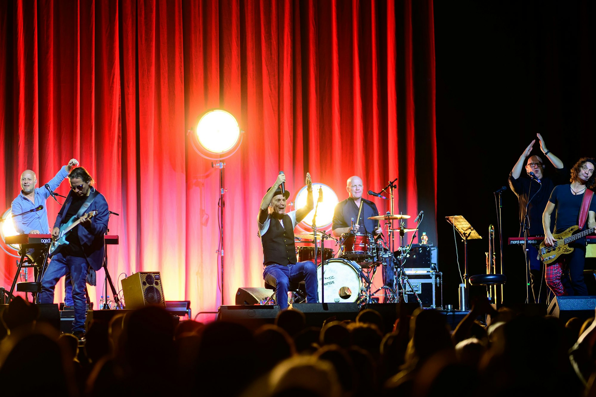 Stephan Brings beim Konzert im E-Werk