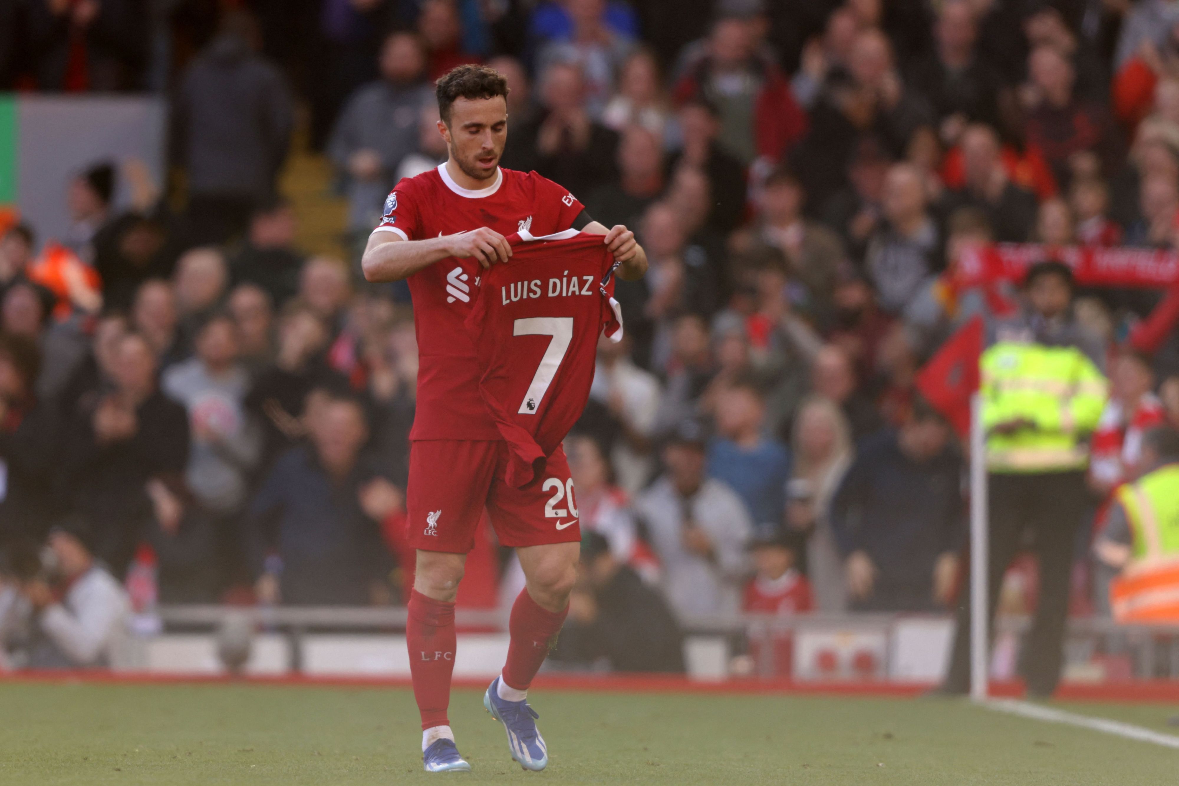 Die Teamkollegen vom FC Liverpool zeigten am Sonntag ihre Unterstützung für Luis Diaz.